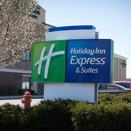 Holiday Inn Express & Suites Youngstown West I 80, An Ihg Hotel Luaran gambar