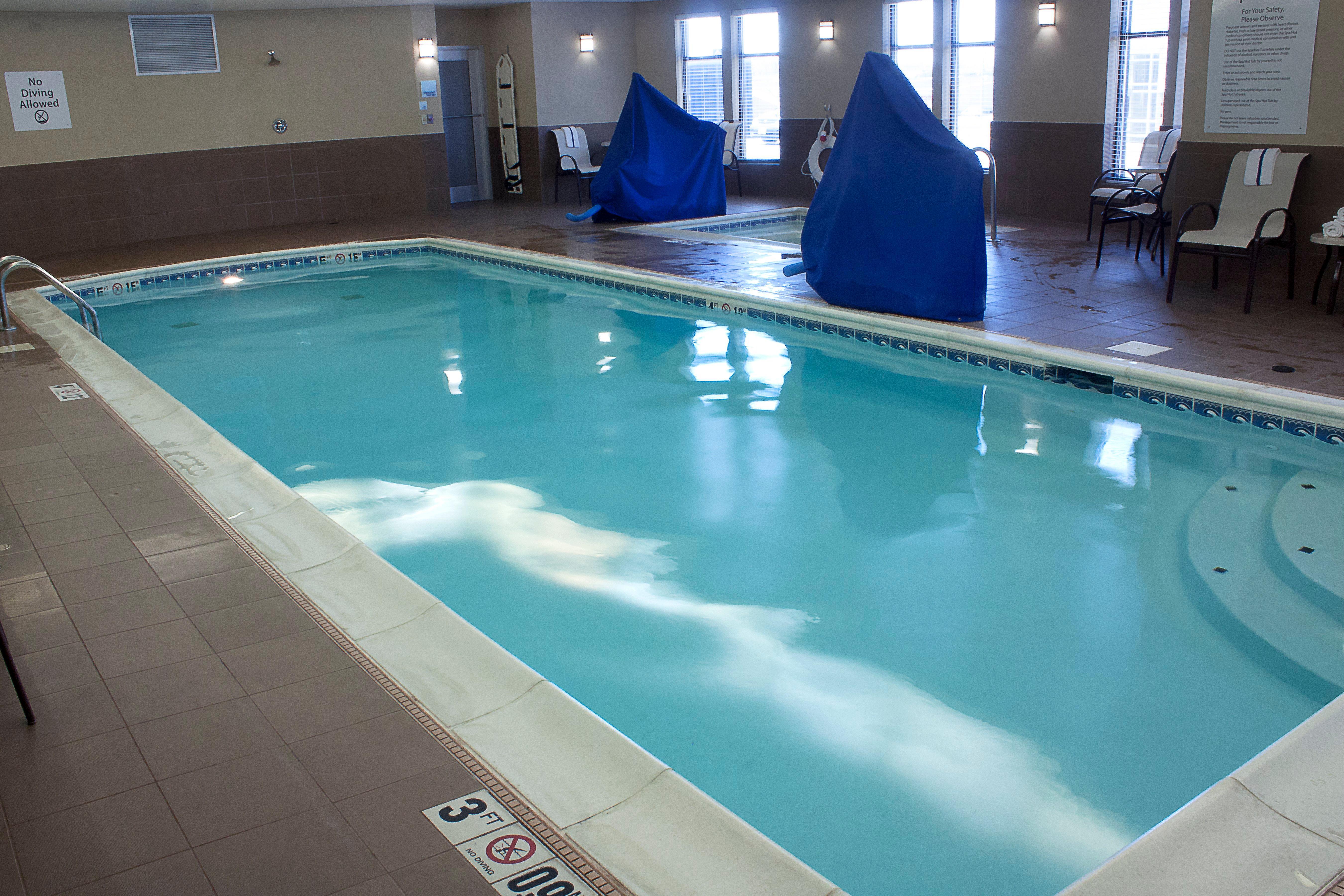 Holiday Inn Express & Suites Youngstown West I 80, An Ihg Hotel Luaran gambar
