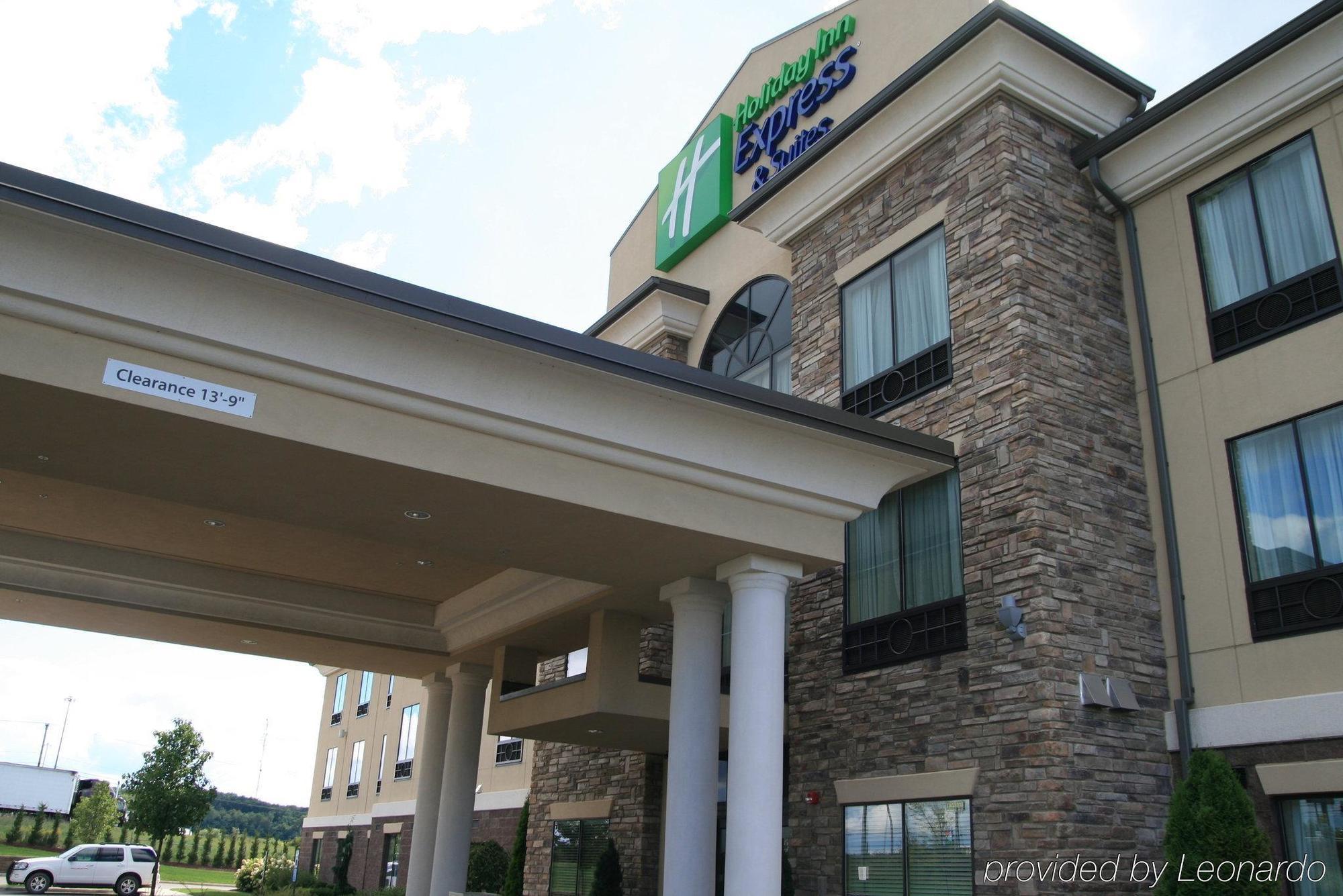 Holiday Inn Express & Suites Youngstown West I 80, An Ihg Hotel Luaran gambar