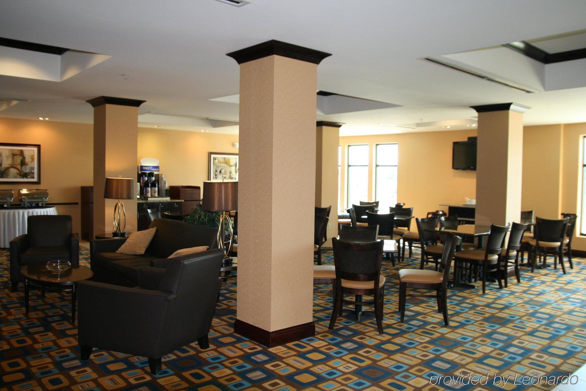 Holiday Inn Express & Suites Youngstown West I 80, An Ihg Hotel Luaran gambar