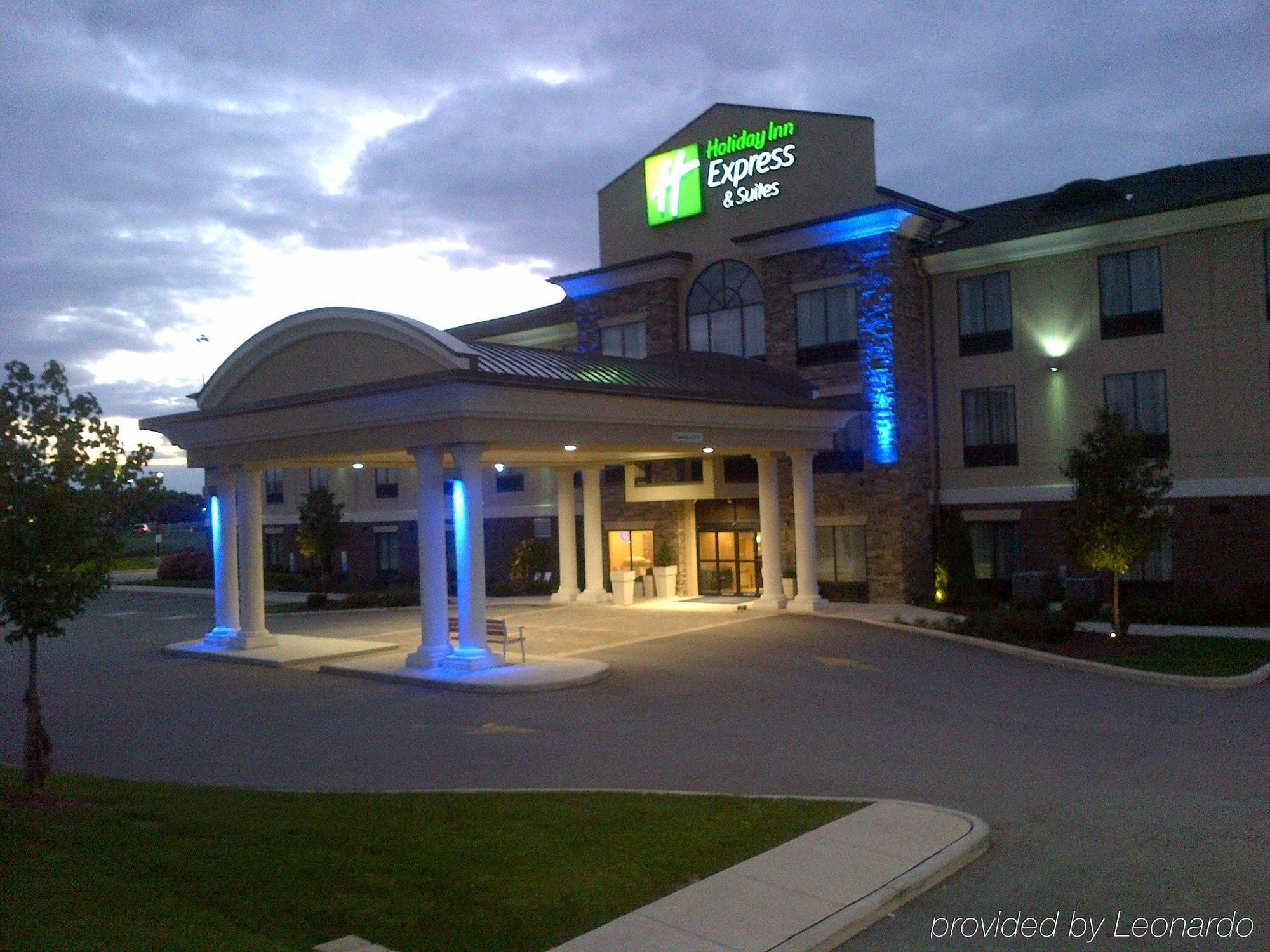 Holiday Inn Express & Suites Youngstown West I 80, An Ihg Hotel Luaran gambar